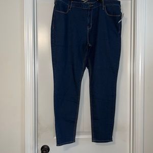 Old Navy Super Skinny Jeans- New with Tag